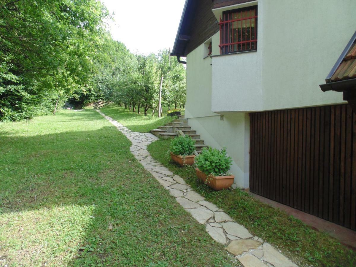 Holiday Home Alibegovic 비소코 외부 사진
